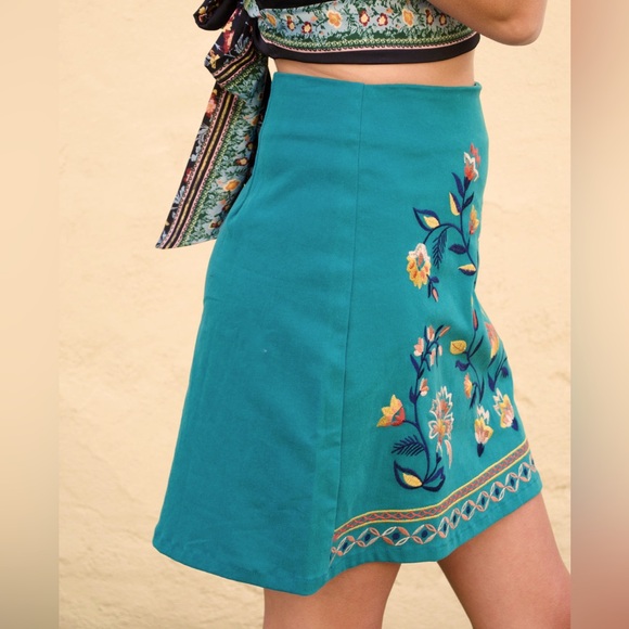 NWT Flying Tomato Emerald Green Embroidered Mini Skirt Womens S - Picture 3 of 7